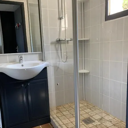 Petite Maison Dans Avec Piscine * Cogolin
